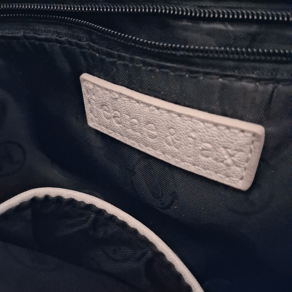 JEANE & JAX Vegan Soft Shoulder Hobo Bag in Light Gray - Picture 9 of 9